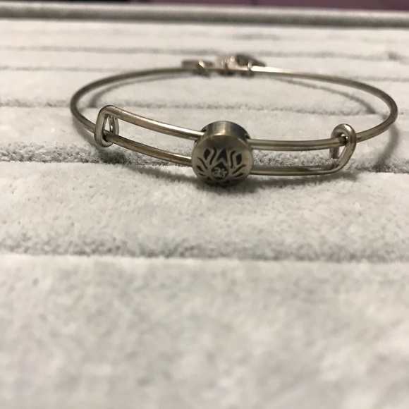 New Alex & Ani Sterling Silver Lotus Flower Adjustable Bangle Bracelet - Picture 5 of 9